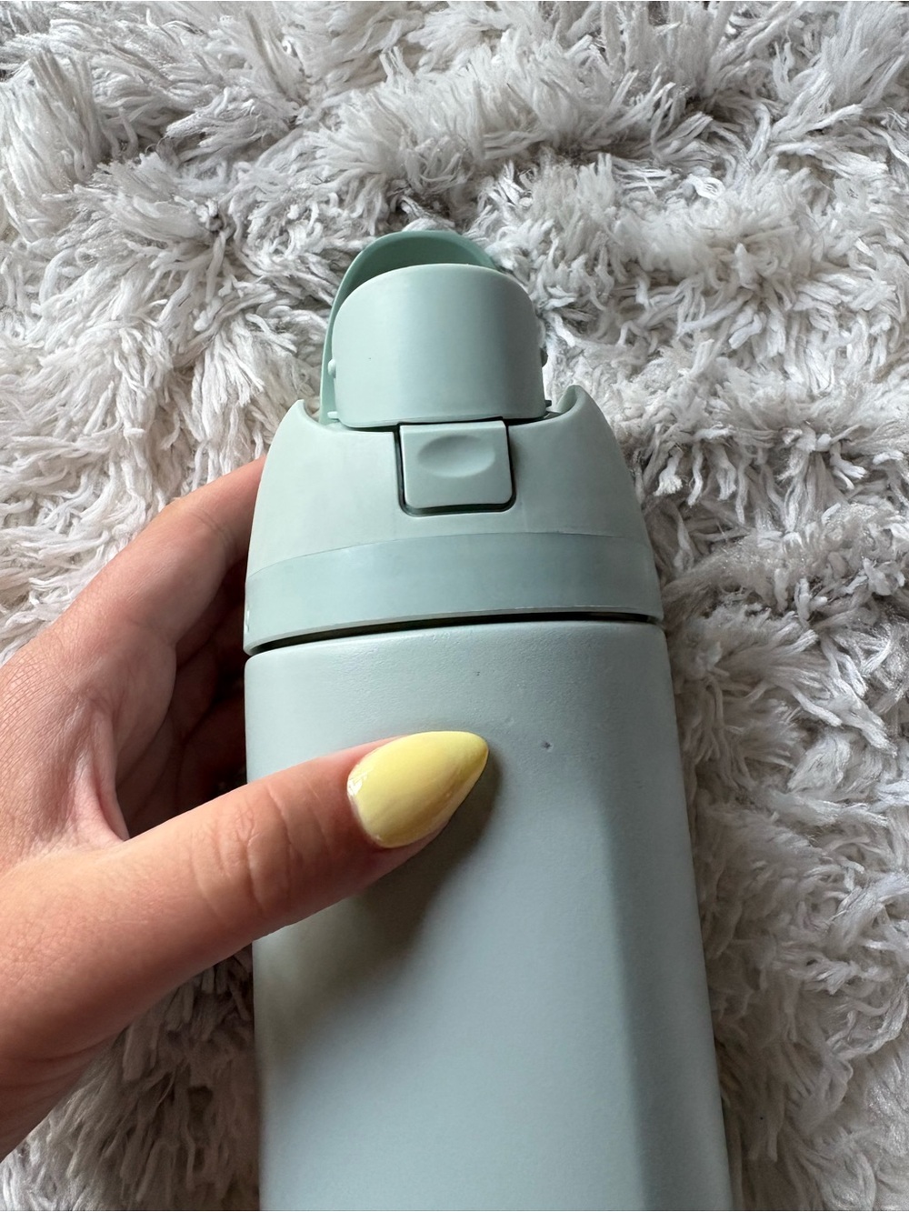 Owala Mint Green Insulated Water Bottle • 24oz - Picture 7 of 8